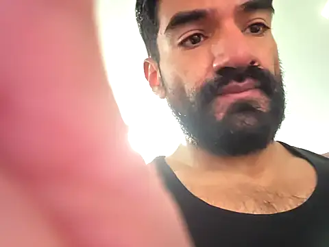 piggylatino online show from 05-27-26, 06:37