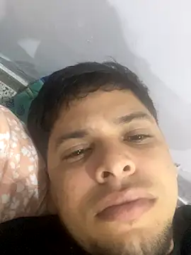 Snapshot of Purry_14 chatting on 11-15-25, 08:13 Purry 14 online show from 11-15-25, 08:13