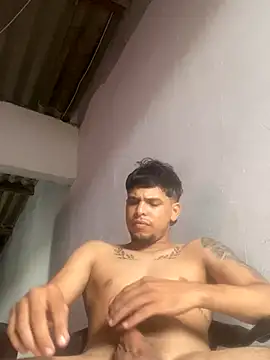 Snapshot of Purry_14 chatting on 11-12-25, 05:06 Purry 14 online show from 11-12-25, 05:06