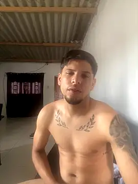 Snapshot of Purry_14 chatting on 11-21-25, 03:11 Purry 14 online show from 11-21-25, 03:11