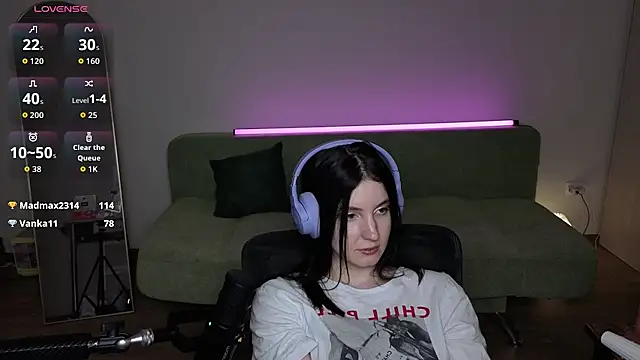 v crizis324 online show from 07-28-26, 06:31