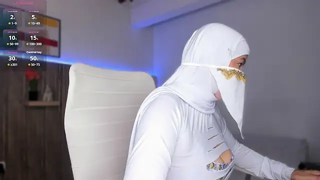 Hannaa Dolly online show from 11-27-25, 02:45