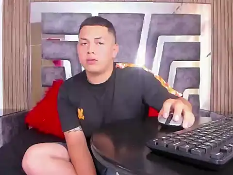 Snapshot of AlejandroRicoo chatting on 11-13-25, 03:49 AlejandroRicoo online show from 11-13-25, 03:49