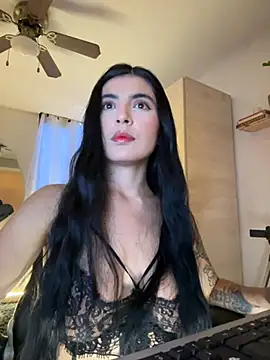 Cristal Cerati  online show from 05-28-26, 10:59