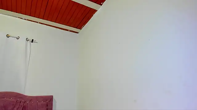 yourlatina emely online show from 01-16-26, 04:33