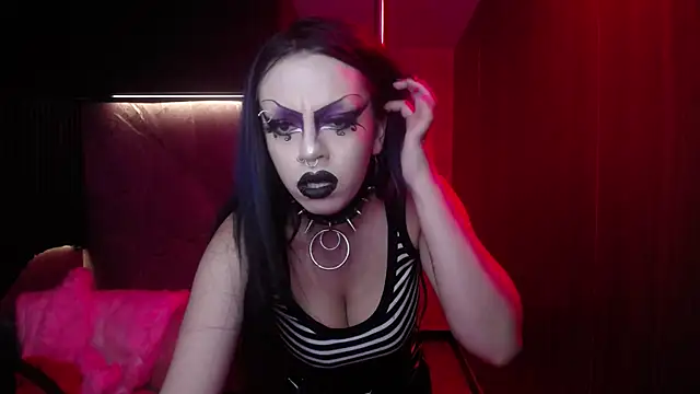 Snapshot of Belladonna_trix chatting on 04-20-26, 02:51 Belladonna trix online show from 04-20-26, 02:51