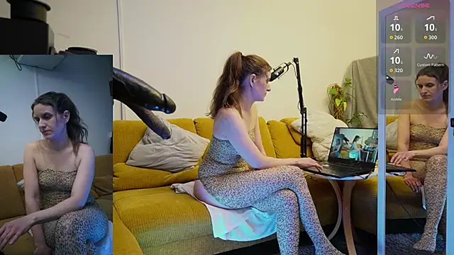 Snapshot of SUZANNEXXXXXX chatting on 03-01-26, 10:21 SUZANNEXXXXXX online show from 03-01-26, 10:21