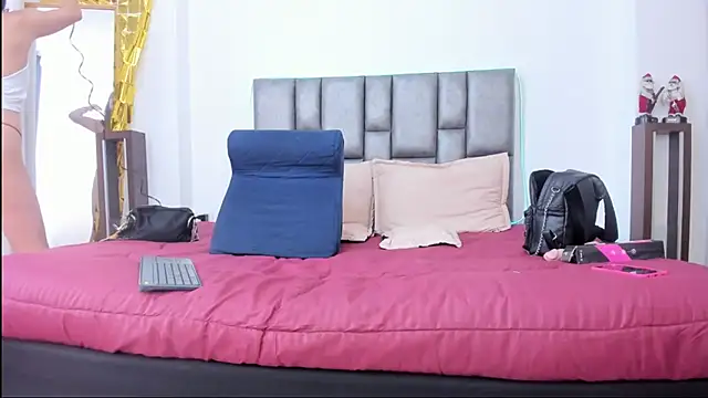 sarahhernandez online show from 01-07-26, 02:33