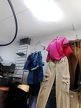 Snapshot of la_beba20 chatting on 01-08-26, 03:40 la beba20 online show from 01-08-26, 03:40