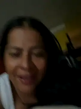 Snapshot of Aleja-198522 chatting on 11-15-25, 01:48 Aleja-198522 online show from 11-15-25, 01:48