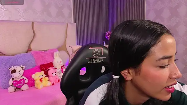 Joselyn tay online show from 05-13-26, 01:18