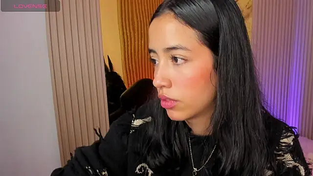 Snapshot of Joselyn_tay chatting on 06-11-26, 12:24 Joselyn tay online show from 06-11-26, 12:24