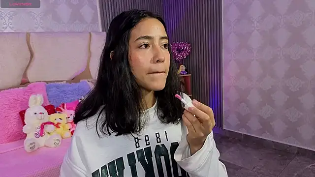 Joselyn tay online show from 04-15-26, 12:42