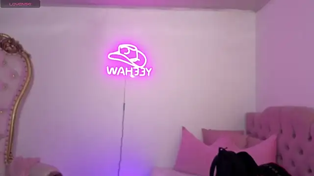 ISABELA TAY online show from 07-17-26, 11:40