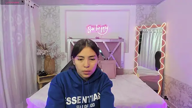 ISABELA TAY online show from 01-13-26, 11:36