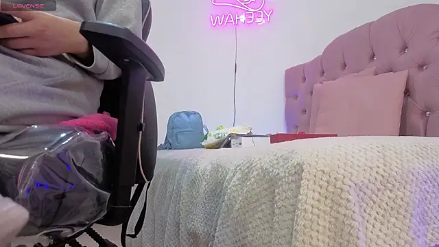 ISABELA TAY online show from 04-07-26, 11:34