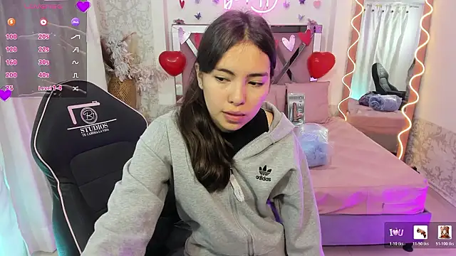 ISABELA TAY online show from 02-25-26, 11:32