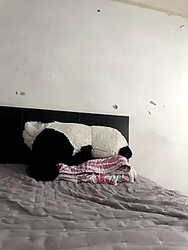 Manu Hot xxx 2001 online show from 11-13-25, 04:22