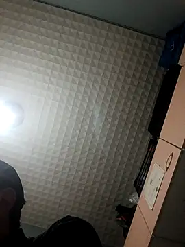 Snapshot of hotguy71000 chatting on 12-02-25, 04:52 hotguy71000 online show from 12-02-25, 04:52