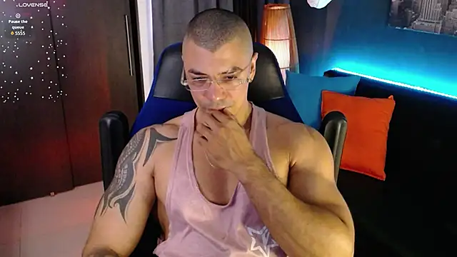 Snapshot of Zed_ferrer chatting on 11-29-25, 10:10 Zed ferrer online show from 11-29-25, 10:10