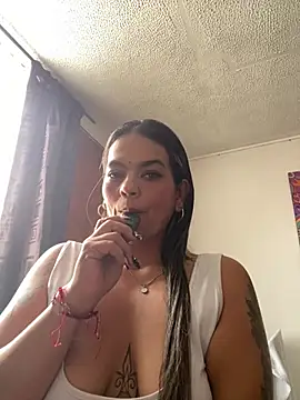 tasha velvet online show from 06-19-26, 05:52