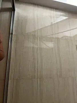 Snapshot of Anna_Bitch_Disgusting chatting on 01-18-26, 06:39 Anna Bitch Disgusting online show from 01-18-26, 06:39