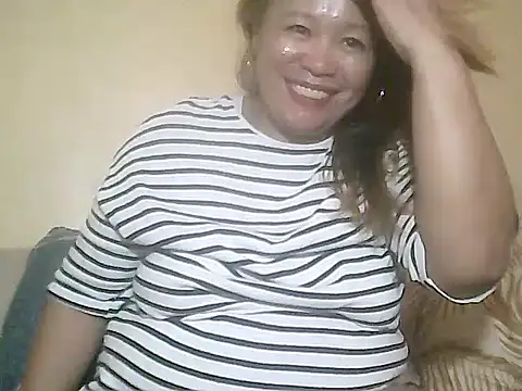 loriepinay46 online show from 03-07-26, 05:14