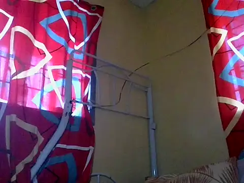 loriepinay46 online show from 06-06-26, 10:59