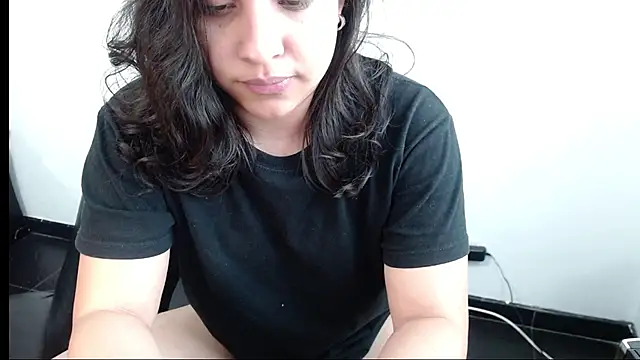 Little-rouse online show from 02-13-26, 04:29