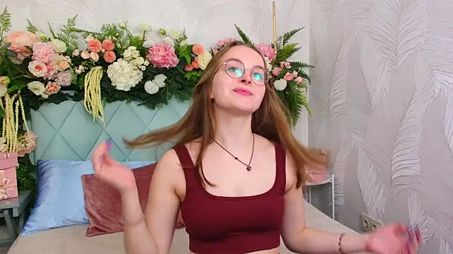 MadisonSmitt online show from 12-16-25, 05:11