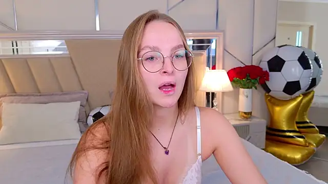 MadisonSmitt online show from 07-11-26, 05:08