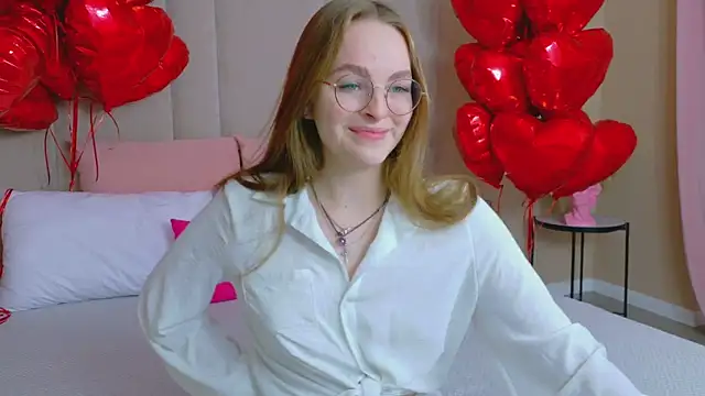 MadisonSmitt online show from 02-16-26, 05:17