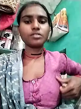 Snapshot of Big_Lovexx chatting on 02-10-26, 05:28 Big Lovexx online show from 02-10-26, 05:28