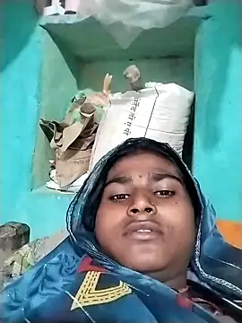 Snapshot of Big_Lovexx chatting on 02-20-26, 05:26 Big Lovexx online show from 02-20-26, 05:26