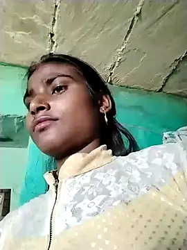 Snapshot of Big_Lovexx chatting on 03-02-26, 09:05 Big Lovexx online show from 03-02-26, 09:05