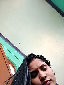 Pushpa hotty online show from 04-17-26, 03:53