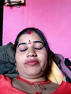 Hot kamla online show from 02-15-26, 07:51