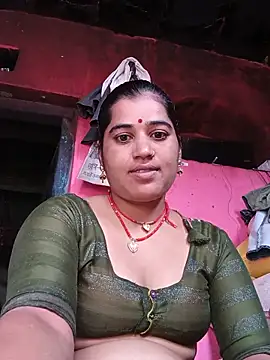 Snapshot of Hot_kamla chatting on 07-01-26, 04:24 Hot kamla online show from 07-01-26, 04:24