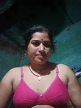 Snapshot of Hot_kamla chatting on 07-10-26, 03:45 Hot kamla online show from 07-10-26, 03:45