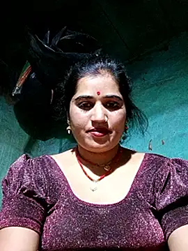 Hot kamla online show from 04-24-26, 10:28