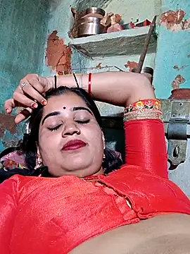 Hot kamla online show from 04-17-26, 06:49