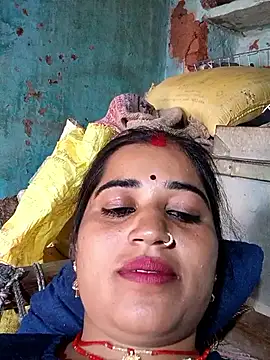 Hot kamla online show from 04-14-26, 05:12