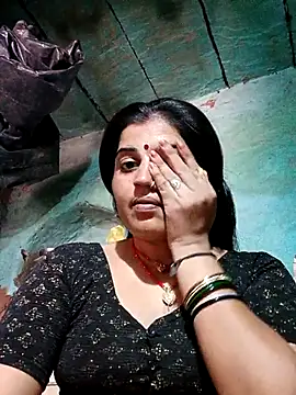 Hot kamla online show from 06-01-26, 04:45