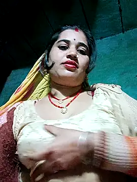 Hot kamla online show from 02-18-26, 03:52