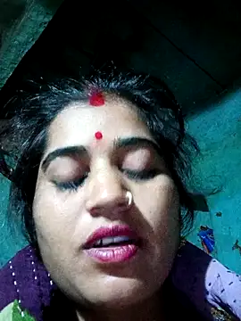 Hot kamla online show from 11-13-25, 10:13