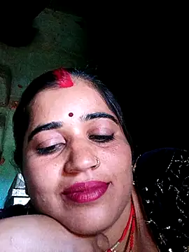 Hot kamla online show from 04-13-26, 06:28