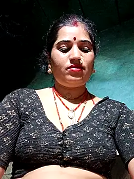 Hot kamla online show from 05-12-26, 11:00