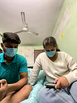 Cute hotzara online show from 11-25-25, 04:35