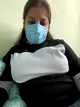 Snapshot of Cute_hotzara chatting on 11-14-25, 04:27 Cute hotzara online show from 11-14-25, 04:27