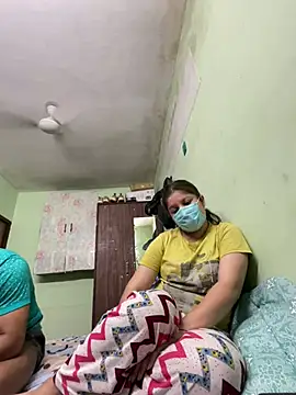 Cute hotzara online show from 03-30-26, 05:42